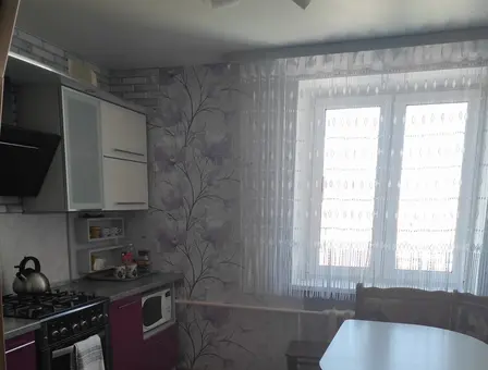 Трехкомнатная квартира на сутки в Пинск, Ясельдовская ул. 14