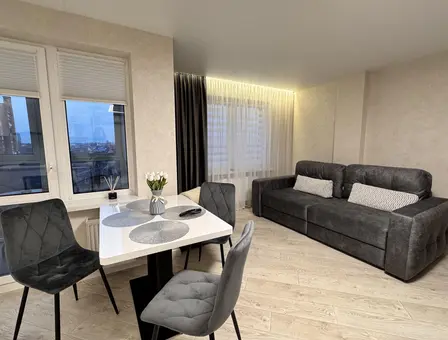 Studio apartment for daily rent in Pinsk, Pervomaiskaya St. 55