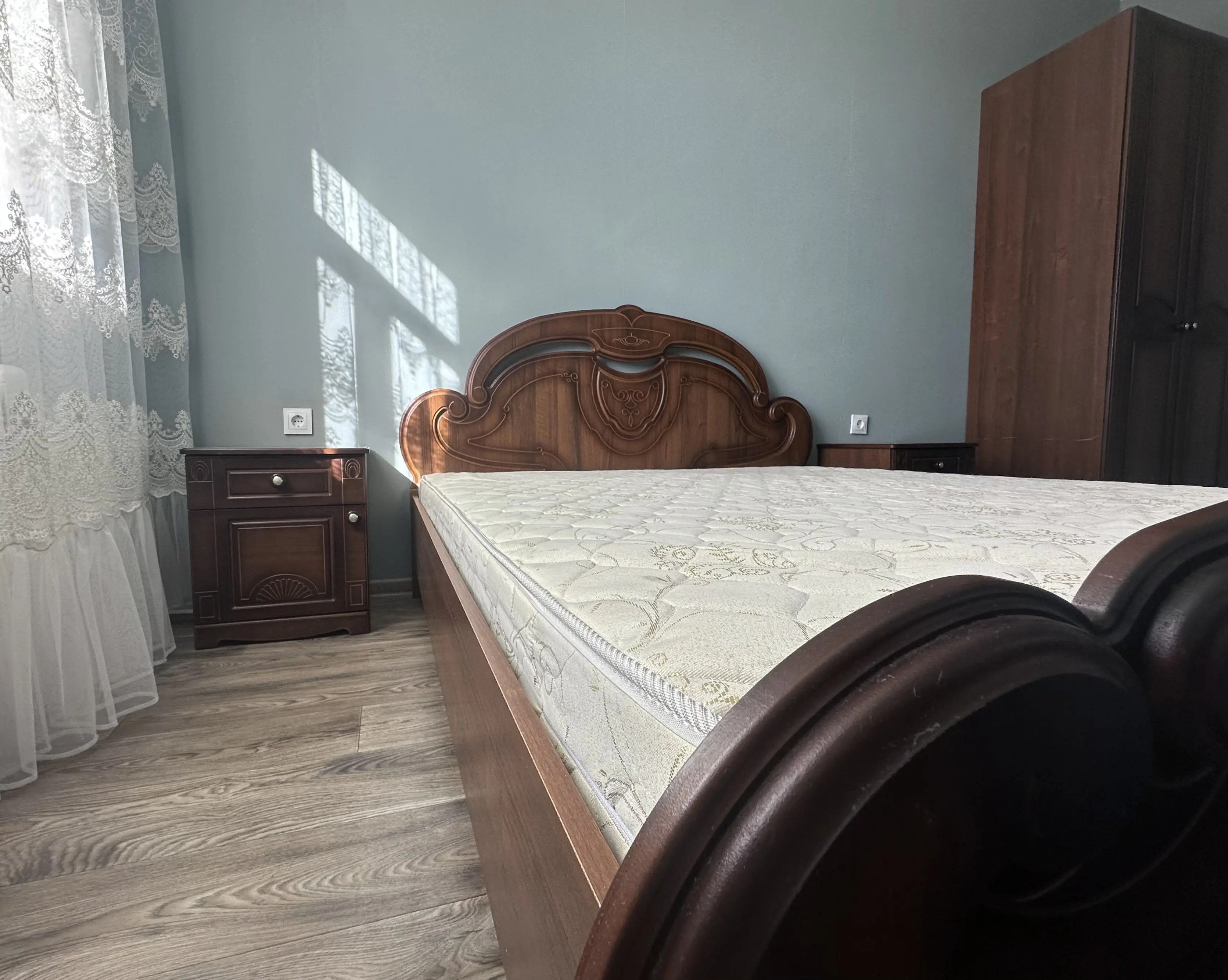 Трехкомнатная квартира на сутки в Пинск, ул. Иркутско-Пинской Дивизии 5