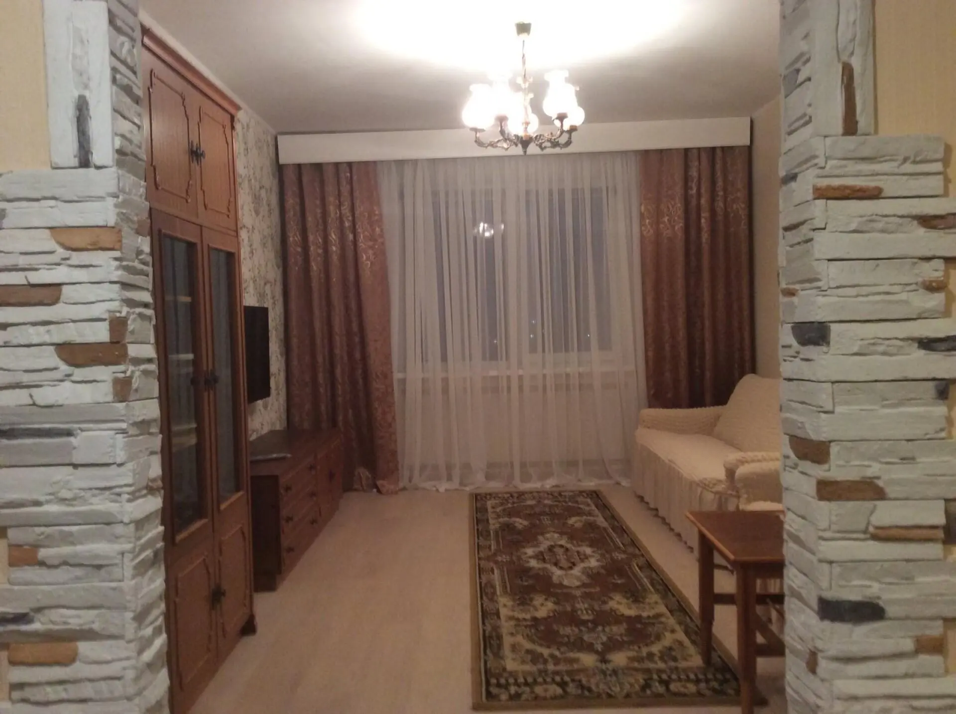 Трехкомнатная квартира на сутки в Пинск, Первомайская ул. 123А