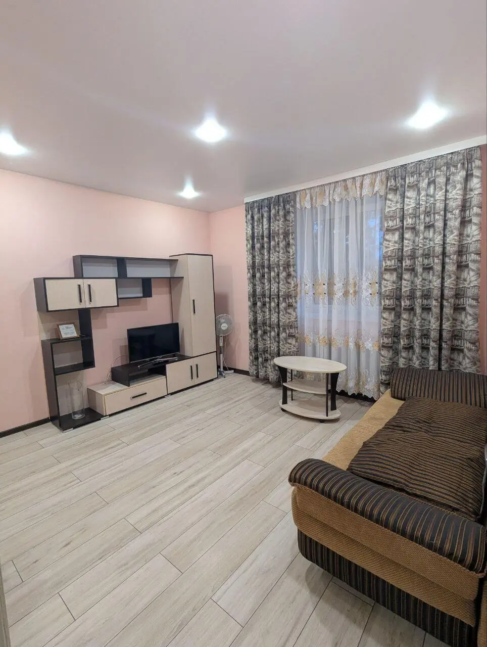 Studio apartment for daily rent in Pinsk, Kleshcheva St. 27